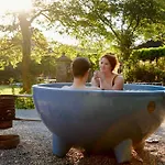 Pipowagen De Luxe, Prive Hottub En Zwembad Heythuysen