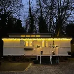 Pipowagen De Luxe, Prive Hottub En Zwembad Heythuysen