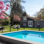 Pipowagen De Luxe, Prive Hottub En Zwembad Holiday home