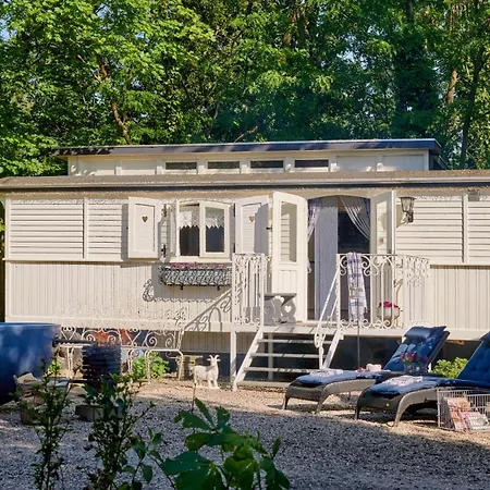 Pipowagen De Luxe, Prive Hottub En Zwembad Heythuysen