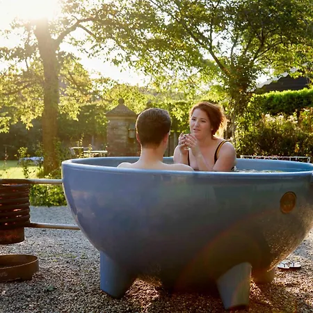 Pipowagen De Luxe, Prive Hottub En Zwembad Heythuysen