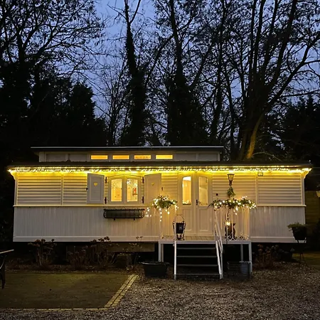 Pipowagen De Luxe, Prive Hottub En Zwembad Heythuysen