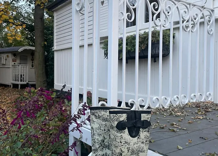 Vakantiehuis Pipowagen De Luxe *